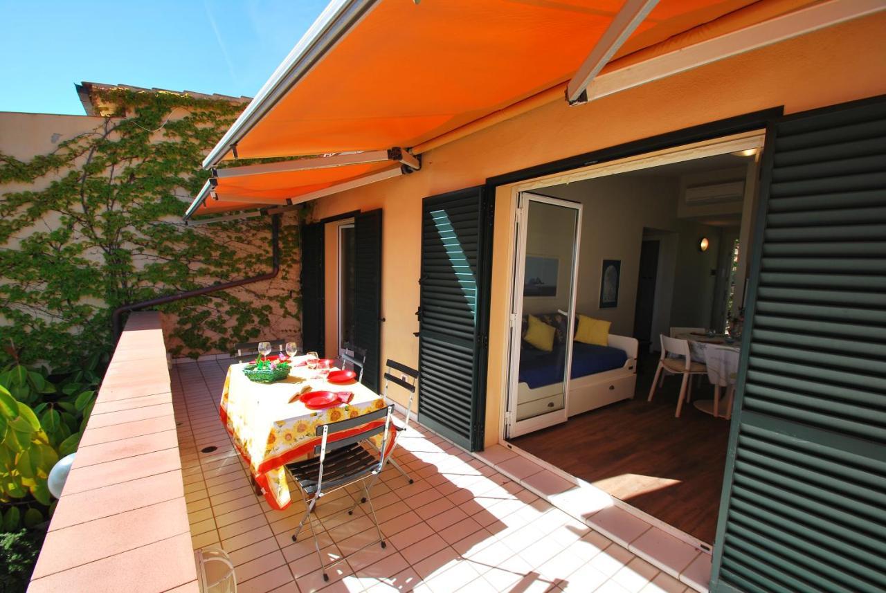Grotta Azzurra Apartment - Cavoli - Terrazza Vista Mare, Clima E Parcheggio San Piero in Campo  Exterior foto